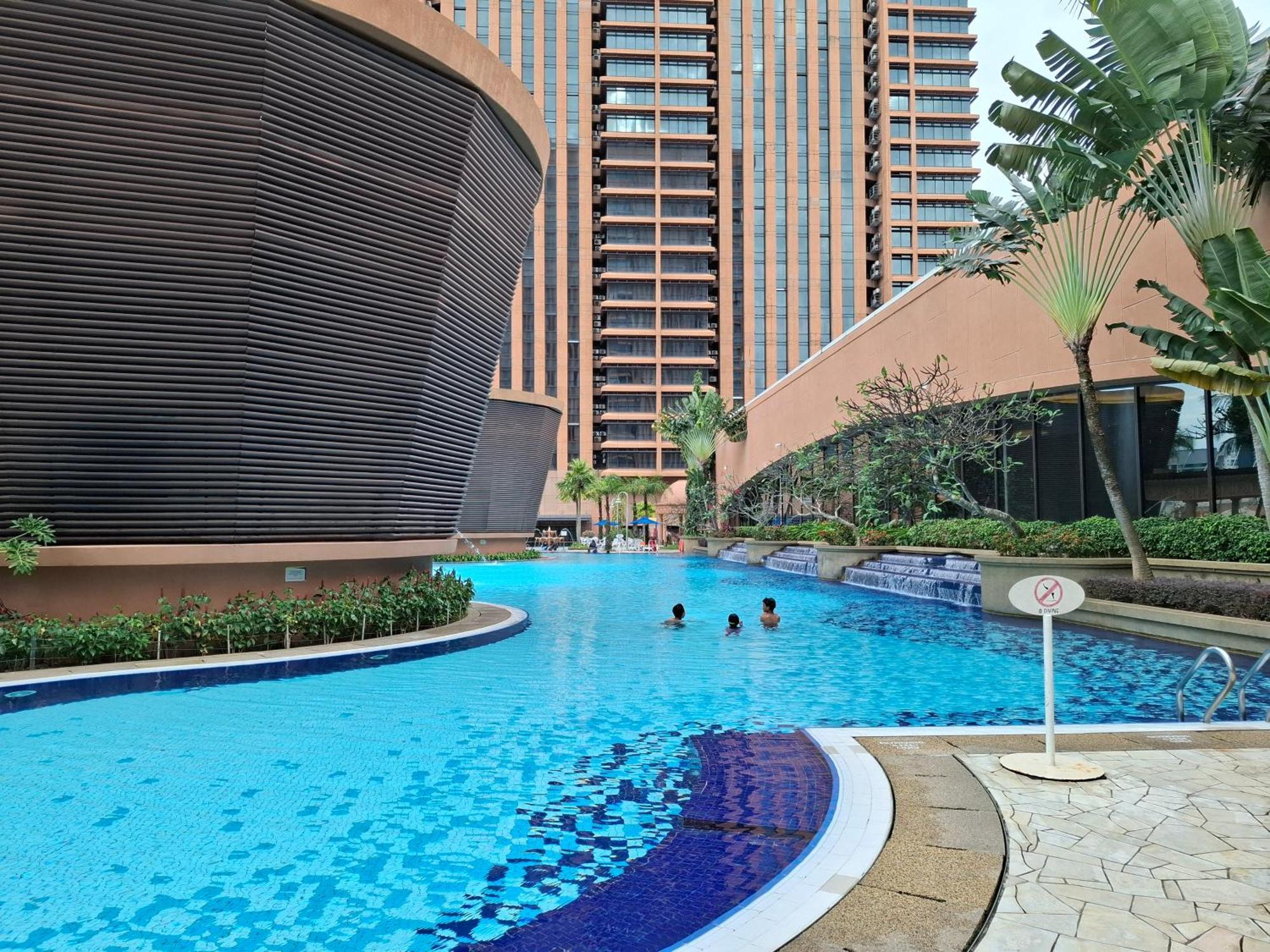 B Service Times Square Kl Apartment *